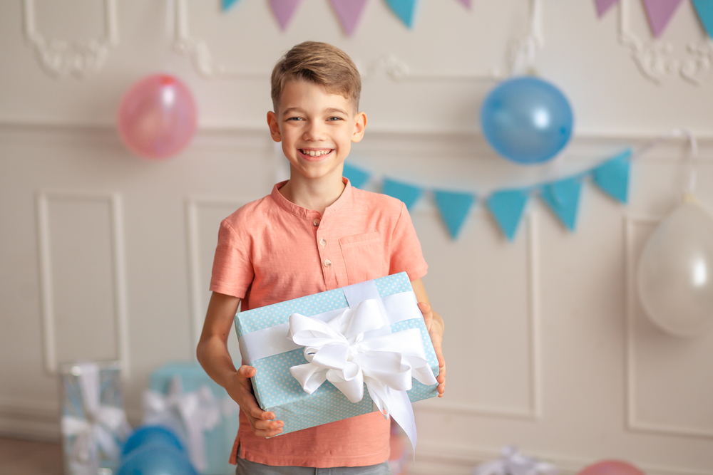Cách tặng quà sinh nhật cho em trai 9 tuổi đặc biệt và ý nghĩa