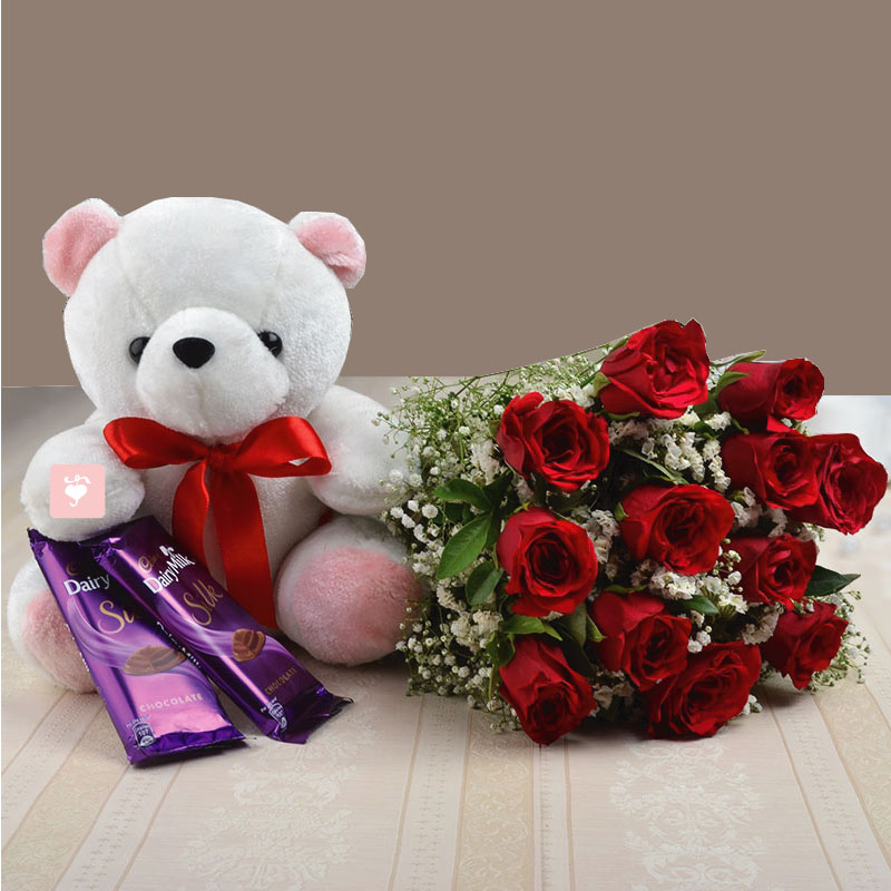 NEW  "VALENTINE'S DAY" ARRANGEMENT WITH FLOWERS,CHOCOLATES AND TEDDY