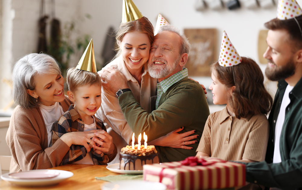 80代の男性に贈る誕生日プレゼント 人気ランキングTOP9！高齢の祖父や父親が喜ぶおすすめギフトを紹介！ | プレゼント＆ギフトのギフトモール