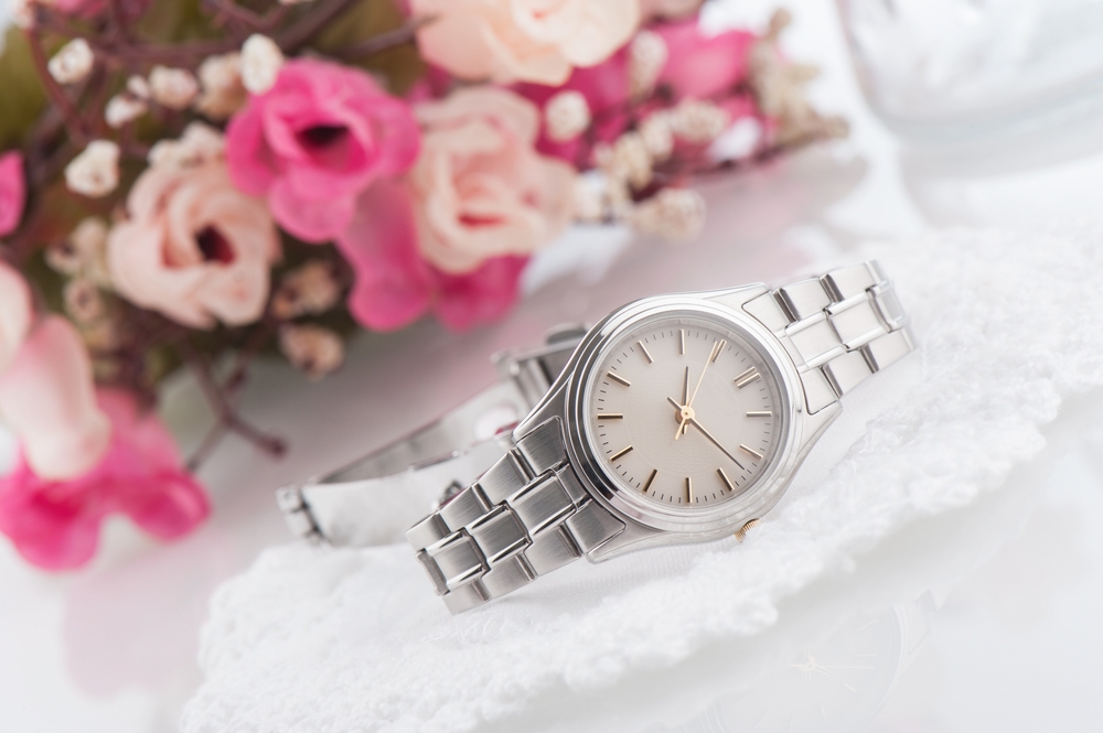 女性らしいシンプルな腕時計レディースブランド12選【2022年最新版 