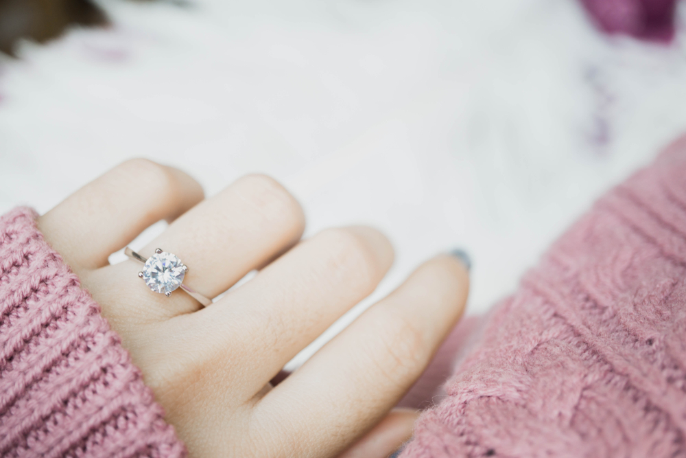 女性が注目するスワロフスキーの指輪特集！エタニティリングがおしゃれさで人気上昇中！ | ベストプレゼントガイド