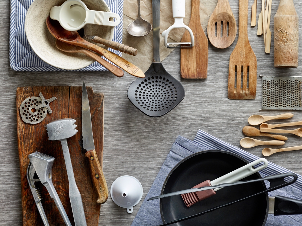 Peralatan dapur utensil dan fungsinya