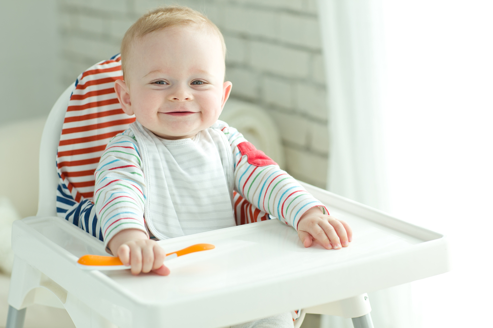 10 Rekomendasi Perlengkapan Makan untuk Bayi 6 Bulan Ini Memudahkan