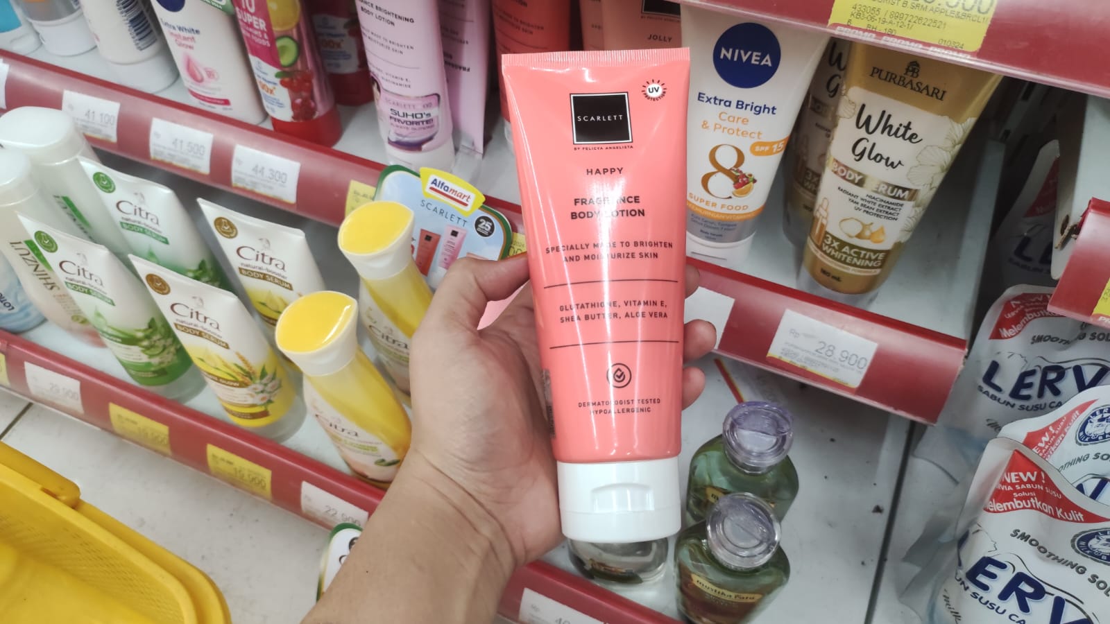 15 Body Lotion Terbaik Untuk Menghidrasi Dan Mencerahkan Kulit Kering