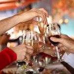 大切な方やお世話になった方の送別会には、相手の方が好む料理やおしゃれな雰囲気が味わえる素敵なレストランを選びましょう。今回はなんば・心斎橋で送別会に最適なレストランについて、2023年最新情報をご紹介します。個室のある店や飲み放題の付いているプランなど、特別な日にぴったりのレストランを選ぶ際の参考にしてください