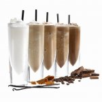 Frappe adalah salah satu jenis minuman yang digandrungi dan hadir dalam berbagai jenis. Variasi minuman dingin ini jadi primadona terlebih di kalangan anak muda karena cita rasa segar dan manis. Kombinasi buah dengan susu atau kopi dengan cokelat mudah ditemukan pada frappe. Jenis ini banyak dijual di gerai minuman ternama dan kamu pun bisa membuatnya sendiri di rumah.