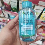 Membersihkan wajah setelah menggunakan make up tak boleh sembarangan agar hasilnya maksimal. Yuk, pakai micellar water agar hasilnya maksimal!