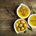 Olive Oil is known for its utility and can be used in diverse ways. Not only is it a popular choice when it comes to cooking, but is also used in other ways - for great skin, or a soothing massage oil among many others. Keep reading to know everything about the wonders of olive oil, and how to use it.