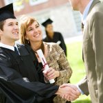 Is your graduation day close by, and you are unable to figure out what to gift your favourite teacher for them to remember you by? Here is an article which will solve that problem for you with tips and recommendations.