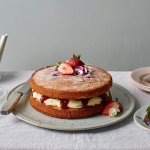 Learn How to Make Sponge Cake: Easy Recipes, Tips and Tricks to Make Even Your First Time a Success! (2020)