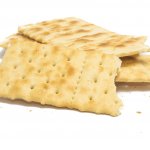 Bánh cracker thường được yêu thích bởi sự giòn tan, hương thơm đặc trưng. Hơn thế nữa, những loại bánh cracker còn được dùng như một món ăn vặt, món ăn phụ bởi nó cung cấp nguồn dinh dưỡng thiết yếu cho cơ thể. Hãy cùng tham khảo 10 bánh cracker hương vị thơm ngon, chất lượng, được yêu thích nhất (năm 2022) qua bài viết dưới đây nhé!