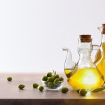 10 Merk Extra Virgin Olive Oil Terbaik Untuk Anda (2022)