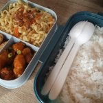 Anda yang sibuk ngantor atau punya anak yang masih sekolah wajib menyediakan kotak makan untuk wadah bekal. Dengan demikian, kebersihan dan kandungan gizi pada makanan yang dikonsumsi lebih terjamin. Yuk, simak rekomendasi kotak makan dalam artikel BP-Guide berikut ini.