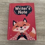 Buku tulis tentu jadi kebutuhan banyak orang. Bukan hanya anak sekolah namun para pekerja hingga ibu rumah tangga juga membutuhkannya. Buku tulis bisa digunakan untuk mencatat aneka hal. Dalam memilih buku tulis tidak bisa asal dan sembarangan saja. Simak yuk cara memilih buku tulis dari kami! Jangan lupa cek juga rekomendasi buku tulis dari kami!