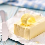 Margarin adalah bahan makanan yang harus ada di dapur. Kegunaannya sangat banyak dan mampu menambah gurih citarasa makanan. Dapatkan rekomendasi merk margarin serbaguna hanya di artikel BP-Guide berikut ini!