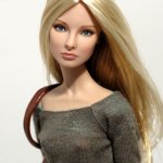 Tahukah kamu? Di dunia ini terdapat boneka yang harganya dapat setara dengan sebuah rumah mewah milik selebriti. Mau tahu boneka apa saja? Jangan lewatkan artikel ini, ya!