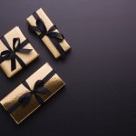 Deciding what to gift can make even the smartest people scratch their heads. Especially when it comes to official relations, it can become quite an inconvenience to decide the perfect and a relevant gift. Here are some simple yet effective ideas to make an impression and win the hearts of the receivers of these custom corporate gifts.