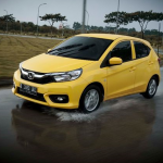 Punya mobil LCGC kesayangan di rumah? Pakai oli apa? Udah pakai yang terbaik belum? Cek rekomendasi oli mobil LCGC terbaik di sini!