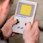 Bermain jadi salah satu kegiatan yang dahulu kita alami. Bagi generasi 90-an, mungkin ingat banyak jenis permainan yang mengasyikkan dan seru. Mulai dari permainan sederhana sampai yang memerlukan keterampilan, permainan di zaman dulu banyak melibatkan aktivitas fisik dan juga sosialisasi. Maka, tidak heran jika dahulu kita lekat dengan teman-teman dan merasakan keseruan permainan bersama. Nah, apa kamu masih ingat permainan apa yang sering dimainkan bersama teman-teman dulu?