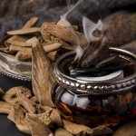 Trầm hương từ lâu đã xuất hiện trong cuộc sống và mang đến những công dụng tuyệt vời. Bài viết dưới đây sẽ cho bạn biết được những công dụng này của trầm hương và giải đáp liệu rằng đốt trầm hương có tốt không. Hãy cùng tìm hiểu ngay sau đây nào!