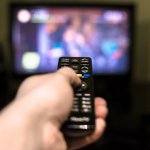 Bosan dengan acara TV yang itu-itu saja? Mungkin sudah saatnya bagi kamu untuk mulai melirik TV berbayar. Mengapa TV berbayar? Karena ia menyediakan tayangan-tayangan yang tidak dihadirkan oleh channel biasa. Namun sebelum kamu berlangganan TV berbayar, simak dulu tips dari BP-Guide agar tidak salah memilih.