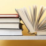 Menghadapi era global, penguasaan terhadap bahasa asing jadi salah satu kebutuhan terlebih bagi mereka yang mengincar pekerjaan di perusahaan asing atau belajar di negara tujuan. Jepang sebagai salah satu negara maju kini dilirik banyak warga dunia. Tak hanya jadi destinasi wisata, banyak juga yang menjadikan Jepang sebagai negara untuk bekerja atau menimba ilmu. Kalau Anda tertarik untuk menguasai bahasa Jepang, ada baiknya belajar lewat buku seperti dalam referensi berikut ini.