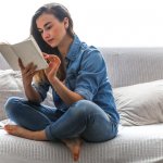 Novel dapat memberi pelajaran kehidupan yang berharga, hiburan serta pelajaran berbahasa. Termasuk bagaimana pengejaan atau tata EYD yang tepat, atau bahkan bisa menginspirasi seseorang untuk menulis. Bagi sejumlah orang, akan lebih menyenangkan apabila bisa membaca novel berbahasa Inggris. Karena di samping tema dan konsep cerita yang unik dan tidak mudah ditebak, pastinya novel berbahasa Inggris bisa menambah jumlah perbendaharaan kata dalam bahasa asing. Berikut beberapa rekomendasi novel yang bisa membantu Anda untuk belajar bahasa Inggris. 