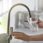 Filter air minum yang tepat dapat membuat perbedaan besar dalam kualitas hidup Anda. Artikel ini akan memberikan rekomendasi filter air terbaik yang akan membantu Anda mendapatkan air bersih dan aman untuk diminum. Yuk, simak bersama!