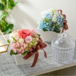 今回は、お世話になった女性に贈る退職祝いにおすすめの商品をご紹介します。編集部がwebアンケート調査などのリアルな声をもとに厳選しているので、実際に人気のあるアイテムをチェックできます。どんなものが喜ばれるのかがわからない人はぜひ参考にして、これまでの感謝の気持ちを伝えられるプレゼントを見つけてください。