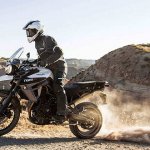 Bagi para pencinta otomotif, adalah hal lumrah dan lazim untuk memodifikasi motor kesayangan. Terlebih, banyak gaya modifikasi yang bisa disesuaikan dengan selera serta karakter pengendara. Bentuk modifikasi motor yang ada saat ini terpengaruh dari model-model motor lama yang tetap memberi kesan tangguh nan gahar. Tampilan motor ini pun digadang-gadang bisa meningkatkan kepercayaan diri dari pengendara. Penasaran?