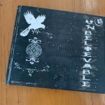 Buku tahunan sekolah seolah menjadi rangkuman masa-masa sekolah yang menarik untuk dikenang. Maka dari itu, buku tahunan sekolah perlu direncanakan secara matang dan dipercayakan kepada vendor yang berpengalaman. Berikut adalah 5 inspirasi buku tahunan sekolah yang bisa kamu pertimbangkan untuk dipilih.