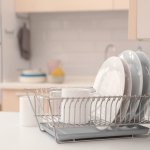 Siapa sih yang tidak ingin dapurnya terkesan rapi dan bersih? Untuk menciptakan kesan dapur yang bersih dan tertata rapi, Anda butuh rak khusus untuk menata piring dan peralatan makan lainnya. Cek cara memilih rak piring yang tepat untuk dapur Anda. Selain itu, cek juga rekomendasi produknya dari kami!