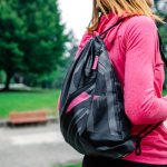 近年おしゃれなナップサックが、スポーツブランドをはじめ多くのブランドから続々と登場しています。そこで、編集部がwebアンケート調査などをもとに、一押しのナップサックを扱う人気ブランドを厳選しました。この記事では、ブランドの特徴やおすすめの点などをまとめたランキング形式でご紹介します。上手な選び方についても特集しているので、ぜひナップサック選びに役立ててください。