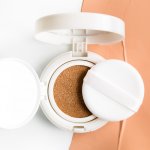 Cushion adalah makeup item yang saat ini banyak digemari karena praktis digunakan dan menghasilkan penampilan wajah yang flawless. Bingung mencari cushion yang tepat? Cek tips dan rekomendasi cushion terbaik pilihan BP-Guide berikut!