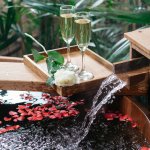 神奈川県に位置する箱根温泉は、世界的にも有名な素晴らしい温泉地のひとつです。今回は、カップルにおすすめの箱根の温泉宿「2023年最新情報」をご紹介します！大切な記念日の旅行には、二人の思い出に残るような素敵な温泉宿に宿泊しましょう。