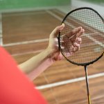 Anda ingin mengoptimalkan permainan badminton Anda? Senar raket badminton memiliki peran penting dalam meraih performa terbaik. Kualitas senar yang tepat dapat meningkatkan akurasi pukulan dan daya tahan raket Anda.

