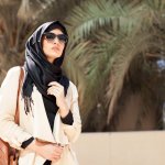 Korea Selatan memang selalu punya hal menarik untuk dibicarakan. Bukan melulu soal drama nih, fashion mereka juga keren dan menarik perhatian dunia. Kamu yang ingin berhijab dengan gaya ala Korea bisa cek artikel kami berikut ini!