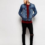 Jaket denim atau jaket jeans telah lama melanglang buana di dunia mode dan kehadirannya selalu dinanti oleh para penggemarnya. Tak hanya Levi's yang hadir dengan model otentik dan kekinian, produsen jaket jeans lain pun ikut meramaikan pasar busana dengan menawarkan jaket denim trendi dan bergaya. Jadi, yang mana jaket favoritmu?