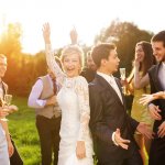 6+ Ide Kado Pernikahan di Hari Spesial di 2018