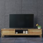 Apakah Anda sedang mencari rak TV yang cocok untuk televisi di rumah Anda? Yuk ketahui tips memilih rak TV dulu sebelum membelinya. Jika Anda bingung, Anda bisa memilih salah satu rak TV yang akan BP-Guide rekomendasikan.