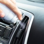 Kehadiran AC dalam mobil membuat perjalanan terasa lebih nyaman tanpa takut gerah. Agar performa AC mobil tetap terjaga, kebersihannya pun perlu diperhatikan. Salah satu cara menjaga kebersihan AC mobil adalah dengan membersihkannya secara rutin menggunakan cairan pembersih. Berikut 10 cairan pembersih AC mobil rekomendasi BP-Guide yang bisa kamu gunakan.