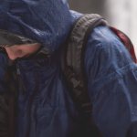 Saat musim hujan tiba, kamu yang banyak berkendara dengan sepeda motor harus menyiapkan jas hujan, nih. Bagaimana cara merawat jas hujan agar tetap awet? BP-Guide akan memberikan tips-nya untuk kamu beserta rekomendasi jas hujan terbaik untuk melindungimu di perjalanan.