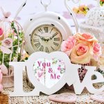 結婚したご夫婦へ、新居に飾る素敵な時計を贈るのが人気です。今回は、結婚祝いに相応しいおしゃれな時計の2026年最新情報をご紹介します。壁掛け時計や名入れ時計は、新たな時を二人で刻んでいく新婚夫婦にぴったりのプレゼントです。二人の門出を祝う、素敵なプレゼント選びの参考にしてください。