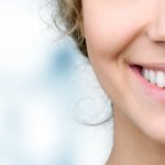 Anda berkeinginan memiliki senyuman yang memukau dan percaya diri? Jangan khawatir, solusinya ada di tangan Anda! Dalam artikel ini, kami akan merekomendasikan beberapa pemutih gigi terbaik yang tersedia di apotik dan toko online. Dapatkan gigi putih yang indah dengan produk-produk berkualitas yang kami sajikan secara praktis dan mudah diakses.