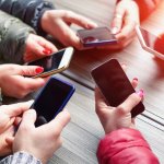 Mencari ponsel murah meriah dengan fitur mumpuni memang agak sulit. Namun, kamu bisa melirik gadget dari merek lokal yang memiliki fitur menarik namun dengan harga yang terjangkau. Tak hanya itu saja, ponsel pintar ini juga memiliki desain yang tak murahan, lho. Intip, yuk, ponsel canggih milik merek lokal yang terbaik untuk kamu miliki!