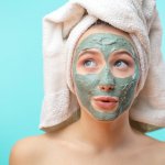 Memakai masker adalah salah satu langkah perawatan wajah yang penting. Pastikan kamu memilih masker yang berkualitas dan sesuai dengan jenis kulitmu. BP-Guide akan merekomendasikan 10 varian terbaik dari masker Freeman yang wajib kamu coba.