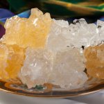 Gula batu merupakan salah satu pemanis yang berbentuk seperti bongkahan kristal dan biasanya berwarna kuning atau putih yang terbuat dari larutan gula lalu mengalami proses kristalisasi. Buat kamu yang lagi butuh gula batu, yuk cek rekomendasi kami!