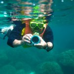 Aktivitas di bawah air seperti diving atau snorkeling memang menyenangkan, apalagi jika dapat diabadikan dalam sebuah foto dengan kualitas terbaik. Tentunya, butuh kamera terbaik juga, ya, agar menghasilkan foto underwater yang memuaskan. Yuk, intip rekomendasi dari BP-Guide untuk kamera underwater terbaik dari berbagai merek!