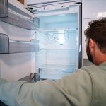 Selamat datang di dunia kulkas 1 pintu, solusi sempurna untuk kebutuhan penyimpanan makanan Anda. Didesain dengan fitur-fitur inovatif, kulkas ini memberikan kepraktisan, keamanan, dan kesegaran bagi makanan Anda.