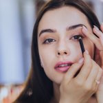 Mau tetap tampil stunning setiap saat dengan mata yang menawan? Tentunya, pilihan eyeliner harus tetap yang terbaik. Berikut ini, BP-Guide akan memberikan rekomendasi produk eyeliner dan sebagainya yang bisa Anda pertimbangkan.